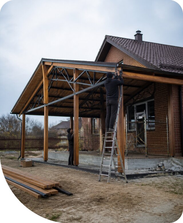 Пристройка навеса к дому и участку в Бийске под ключ